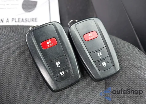 2022 Toyota Corolla Se z USA, uszkodzony, nr VIN JTND4MBE7N3179788